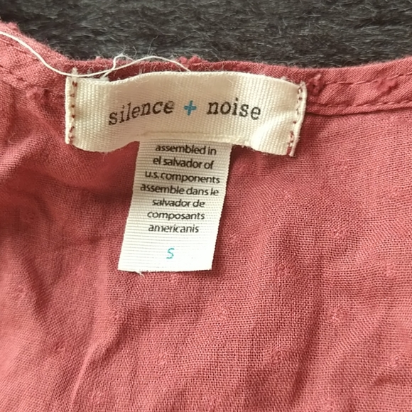 Red sleeveless t-shirt dress - Picture 2 of 3